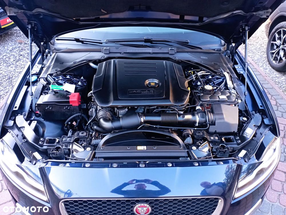 Jaguar XF 2.0 i4D Prestige - 32