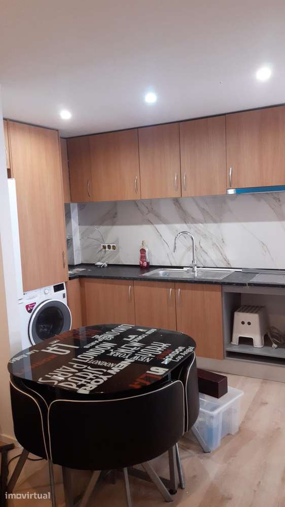 Alugam-se quartos com serventia de cozinha - Grande imagem: 5/8