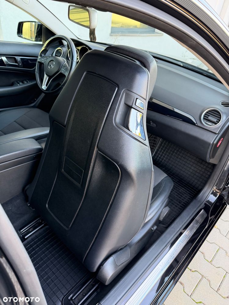 Mercedes-Benz Klasa C 180 Coupe BlueEFFICIENCY - 37