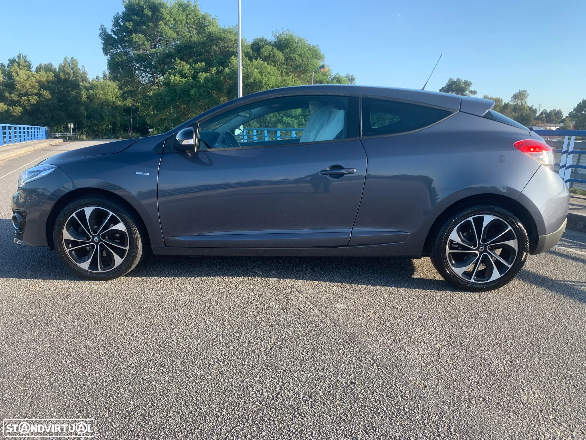 Renault Mégane Coupe 1.6 dCi Bose Edition SS - 8