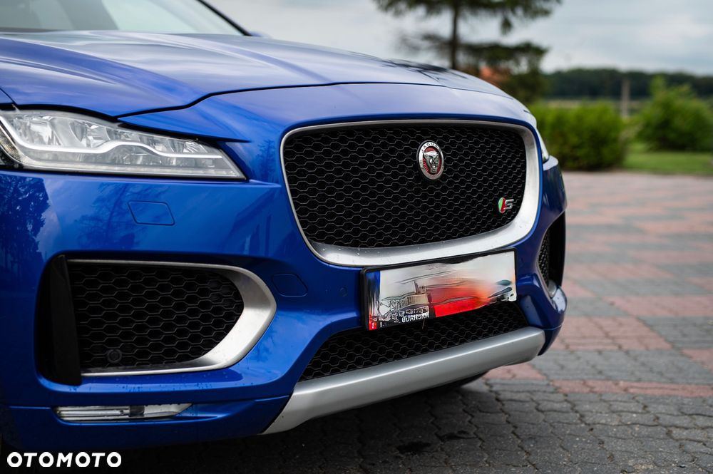 Jaguar F-Pace D300 AWD R-Dynamic HSE 90th Anniversary Edition - 7