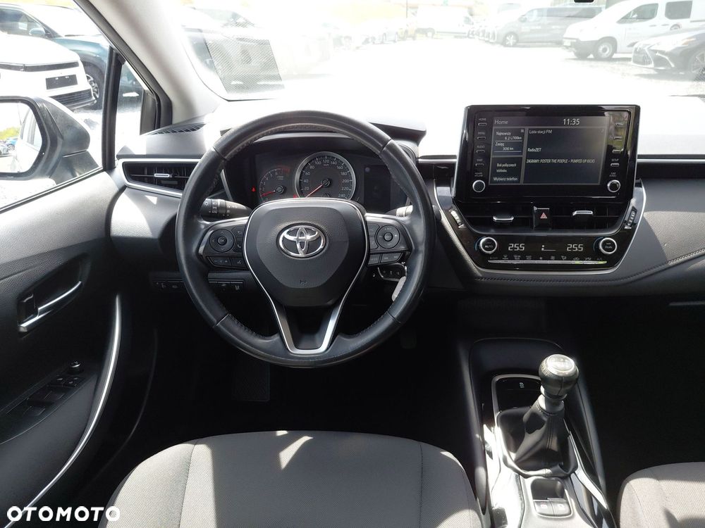 Toyota Corolla - 12