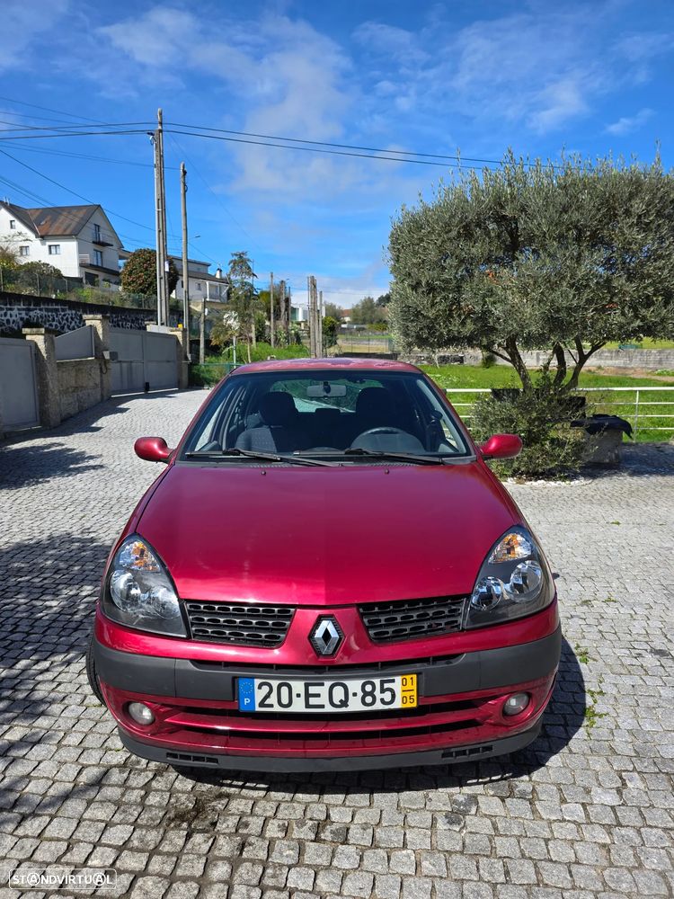Renault Clio - 1