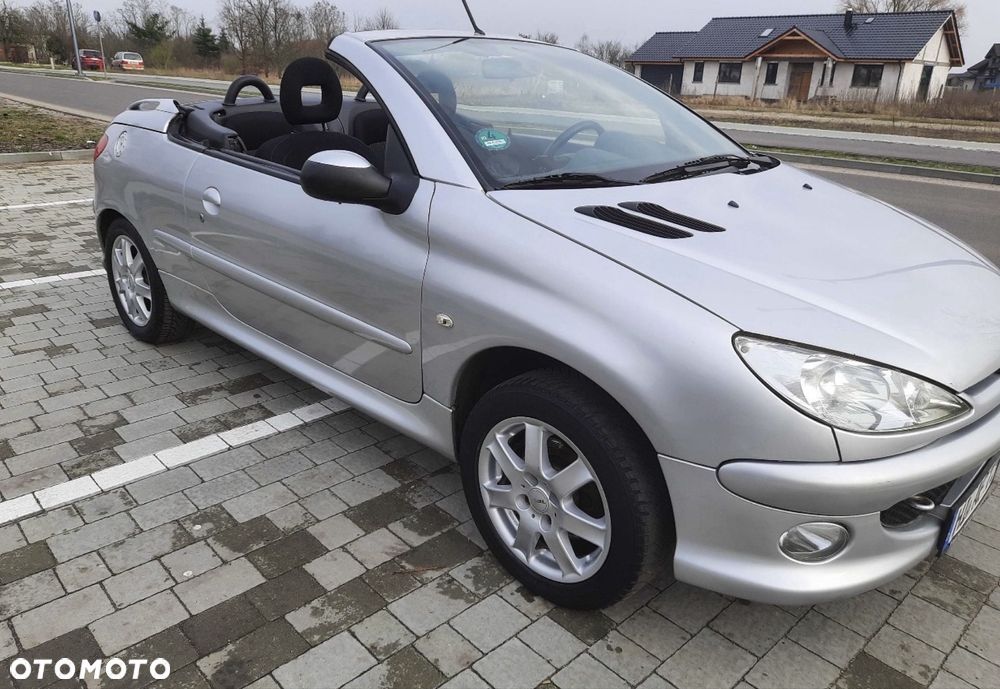 Peugeot 206 CC - 2