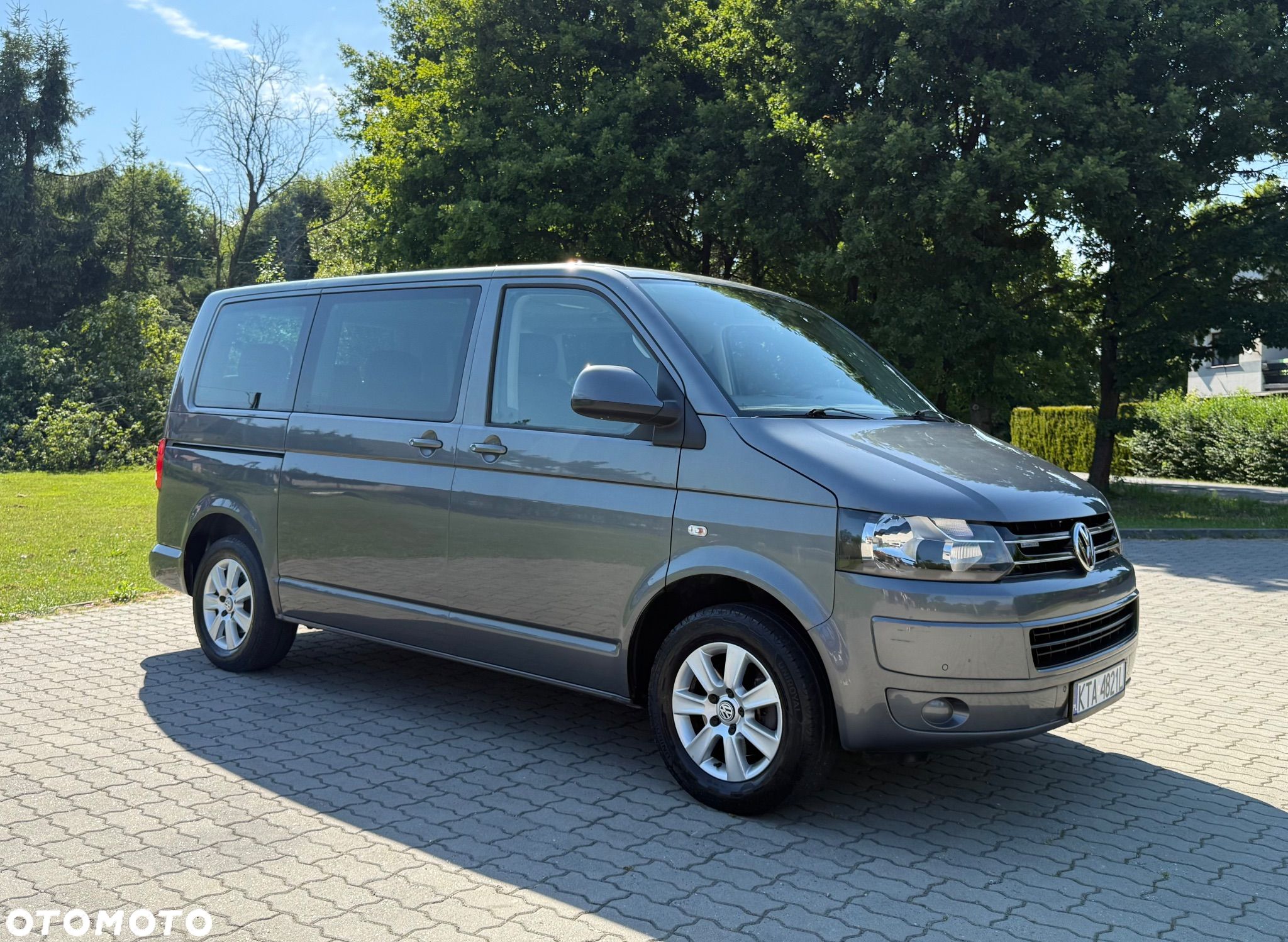 Volkswagen Multivan TDI L1 BlueMotion - 1
