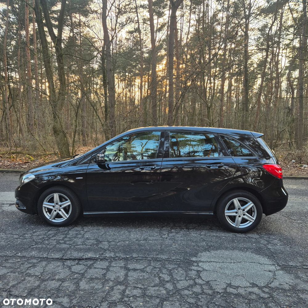 Mercedes-Benz Klasa B 180 BlueEFFICIENCY Edition - 5