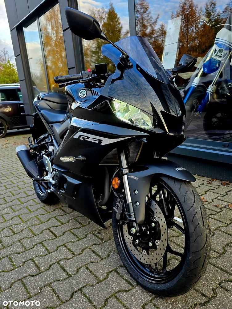 Yamaha R3 - 9
