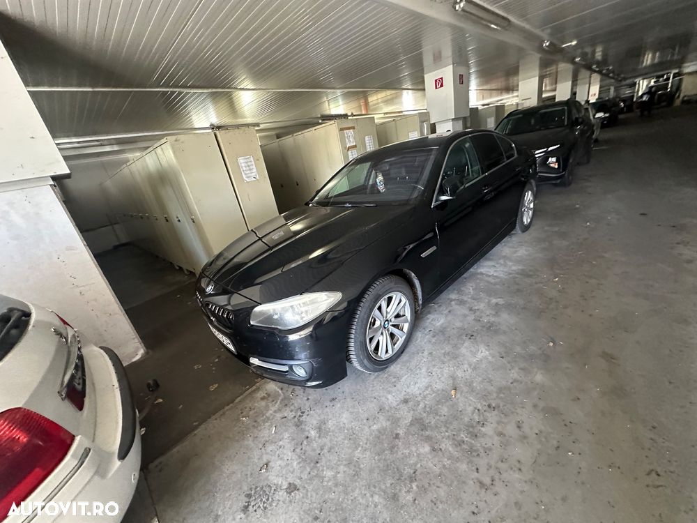 BMW Seria 5 520d xDrive Touring Aut. Luxury Line - 12