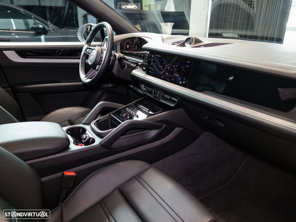 Porsche Cayenne Coupé E-Hybrid - 27