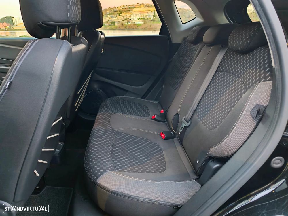 Renault Captur 0.9 TCE Exclusive - 9