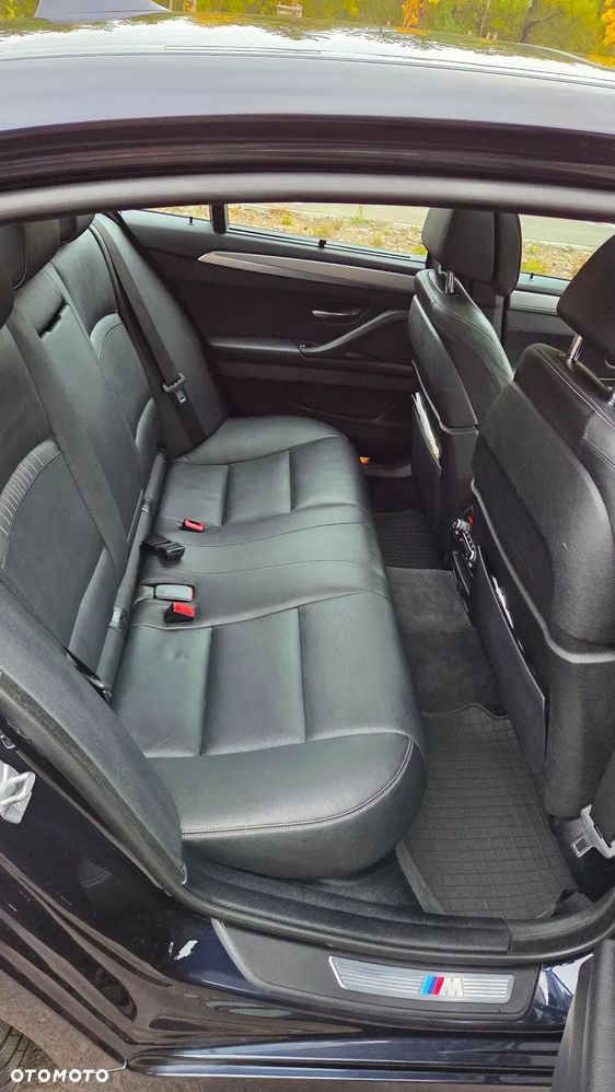 BMW Seria 5 535d xDrive - 15