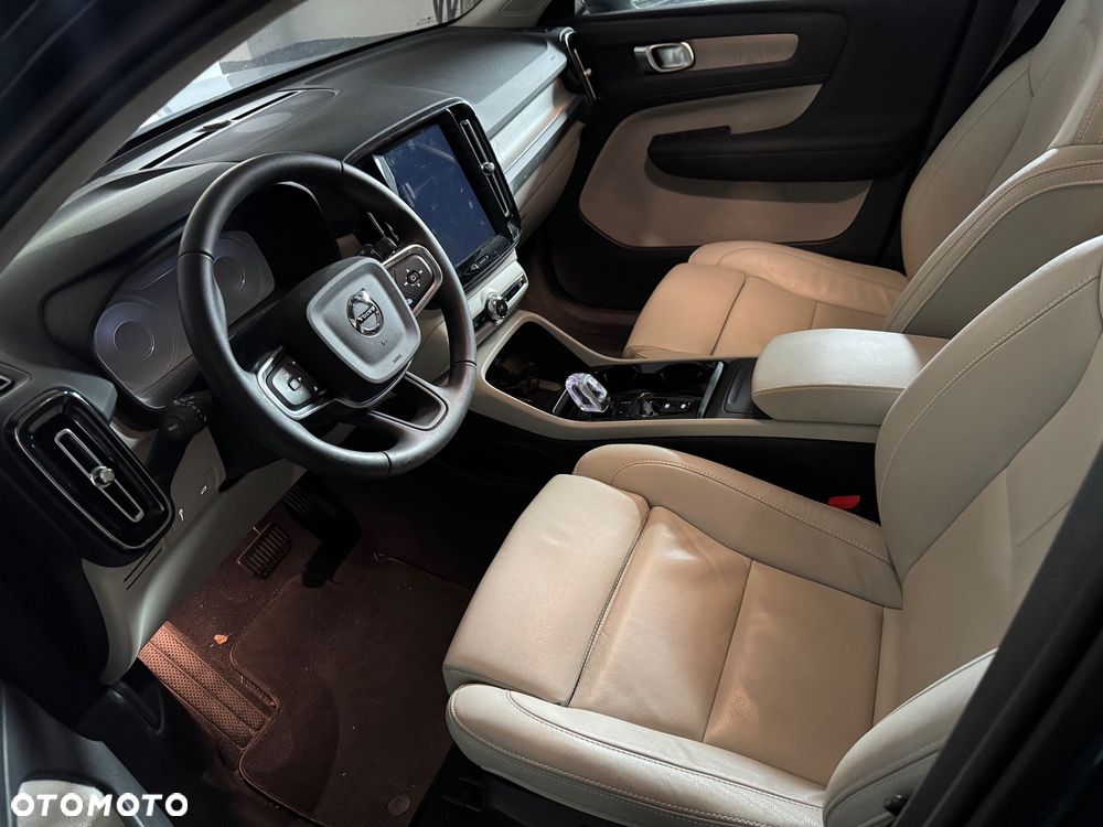Volvo XC 40 - 15