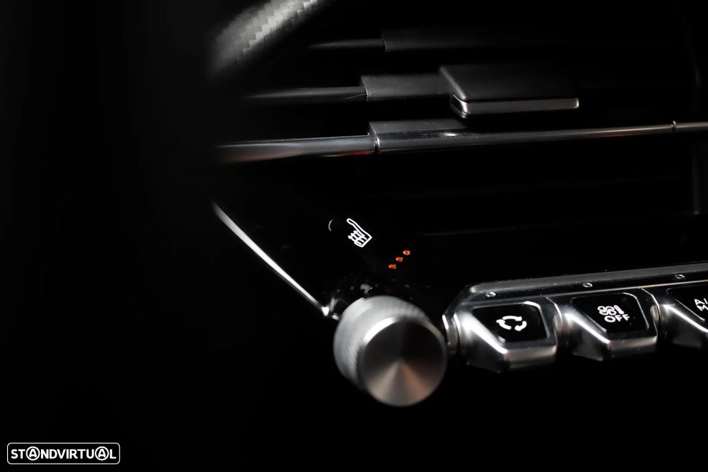 Peugeot 2008 1.2 PureTech Allure EAT8 - 20