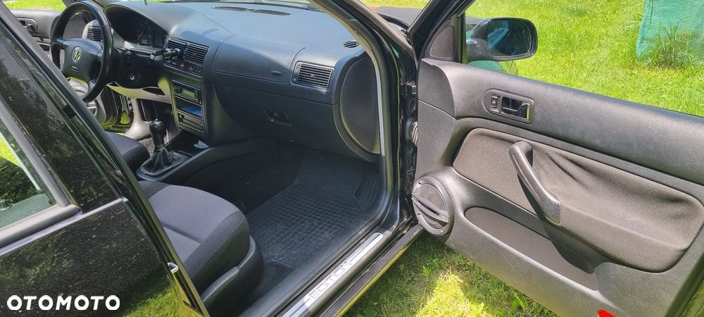 Volkswagen Golf 1.9 TDI - 9