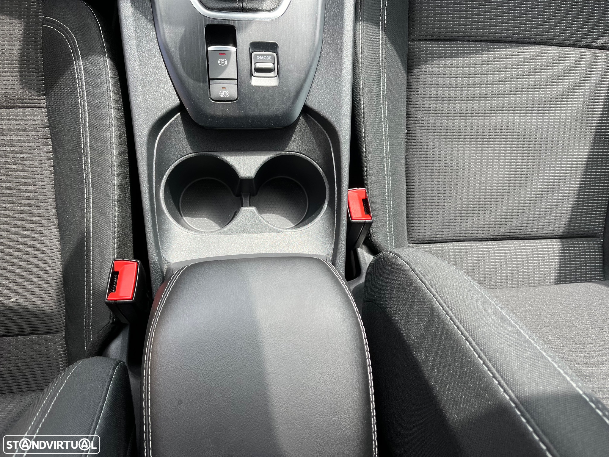 Nissan Qashqai 1.3 DIG-T N-Connecta LED - 37