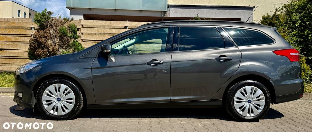Ford Focus 1.0 EcoBoost Trend Sport - 14