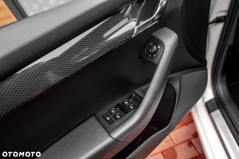 Skoda Octavia 2.0 TSI (Green tec) RS - 26