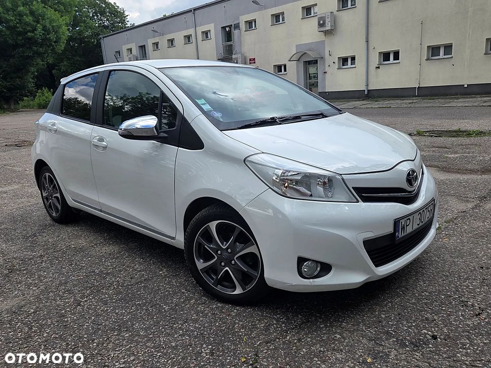 Toyota Yaris 1.33 VVT-i Executive - 4