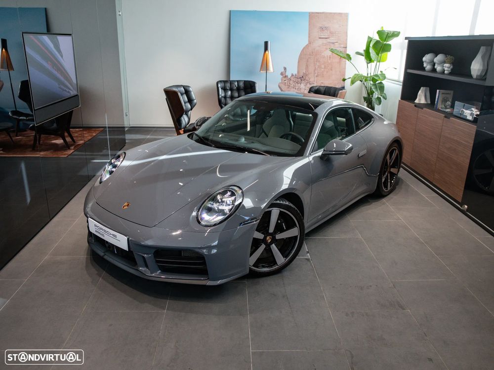 Porsche 911 (992) Carrera S - 4