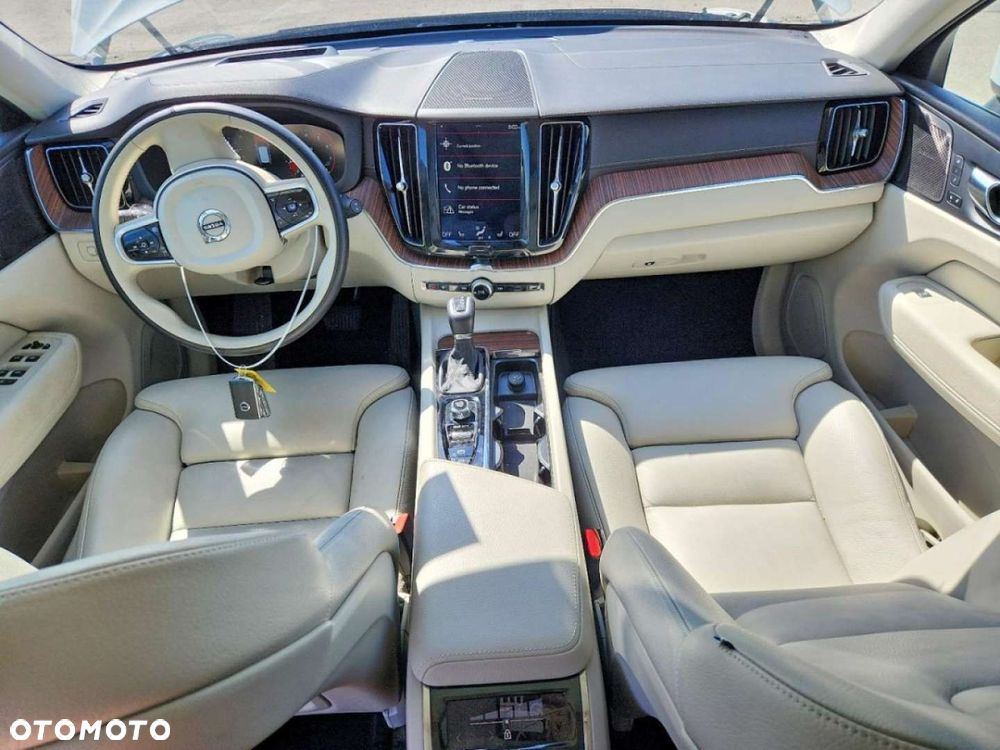 Volvo XC 60 T5 AWD Inscription - 8