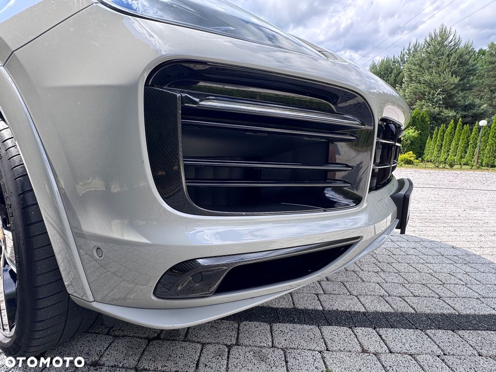 Porsche Cayenne - 8