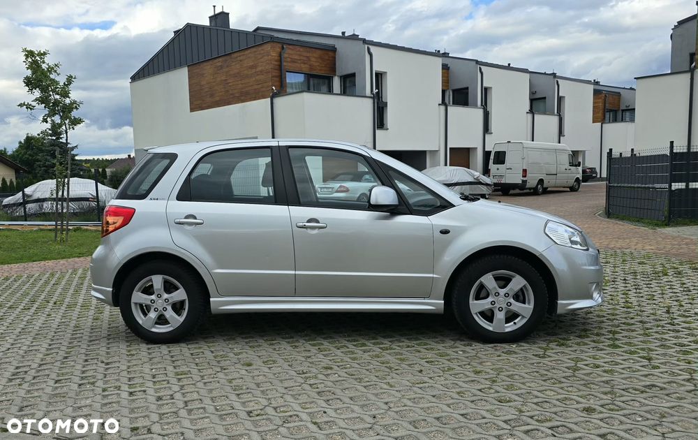 Suzuki SX4 1.6 Comfort - 4