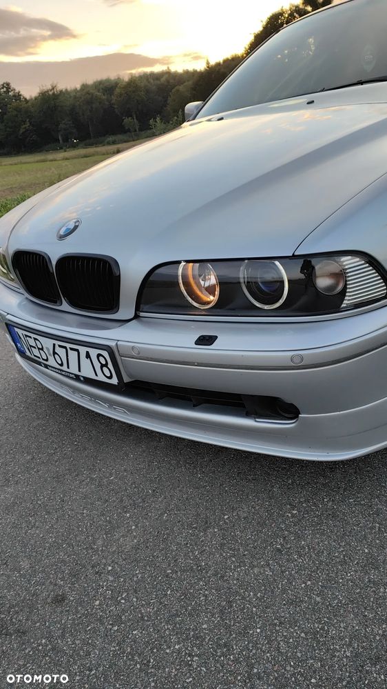BMW Seria 5 525d - 18