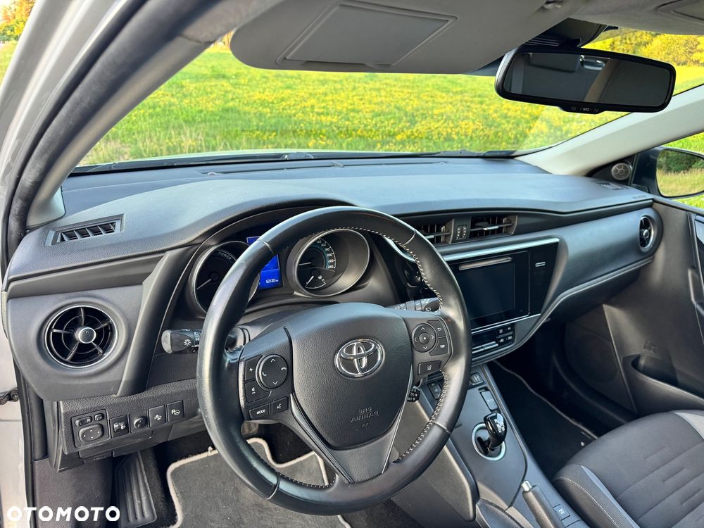Toyota Auris Hybrid 135 Comfort - 31