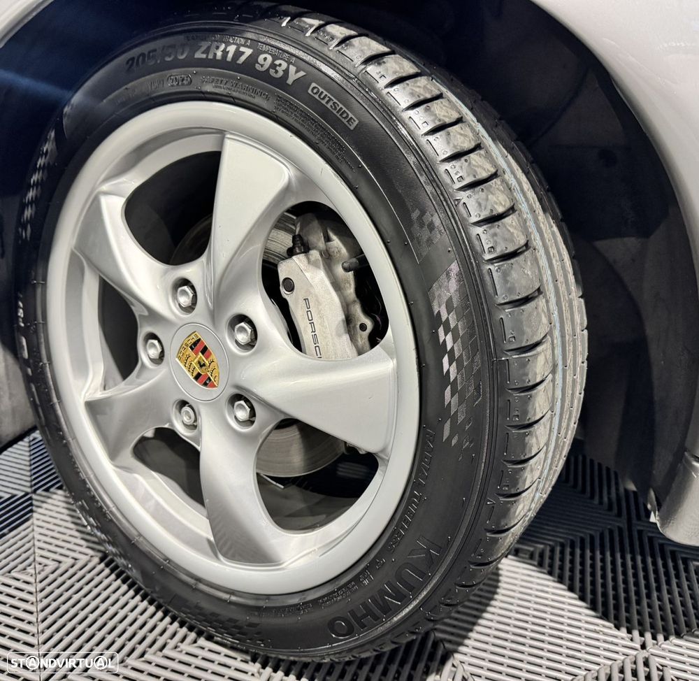 Porsche Boxster 2.7 - 36