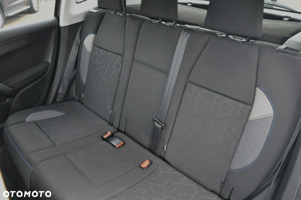 Peugeot 2008 1.2 Pure Tech Style - 13