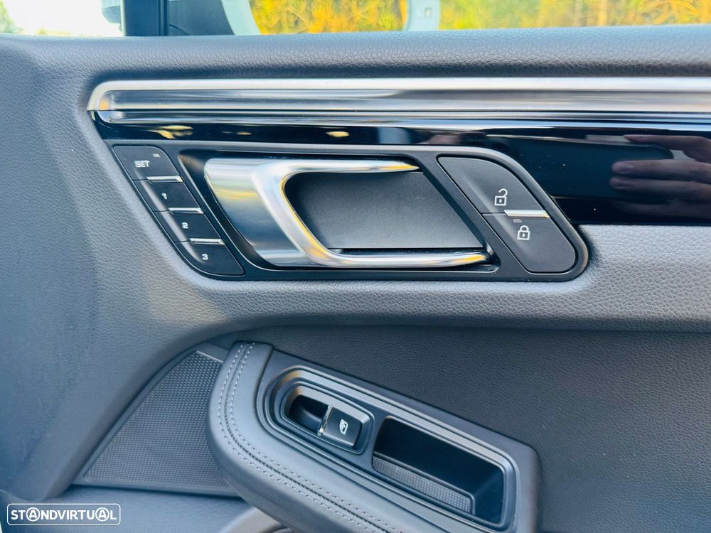 Porsche Macan S - 50