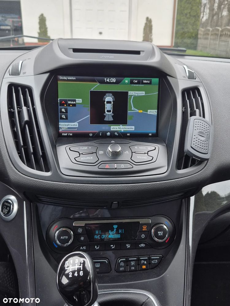 Ford Kuga 2.0 TDCi 2x4 SYNC - 24
