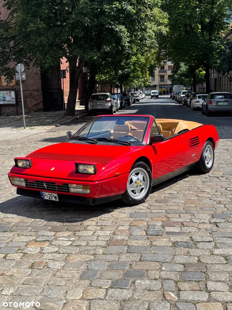 Ferrari Mondial - 12