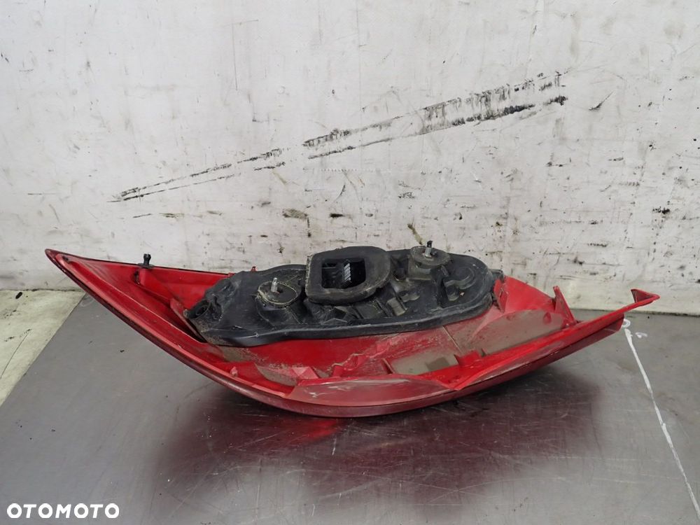 LAMPA LEWA TYLNA OPEL CORSA D 1.3CDTI 13211840 - 4