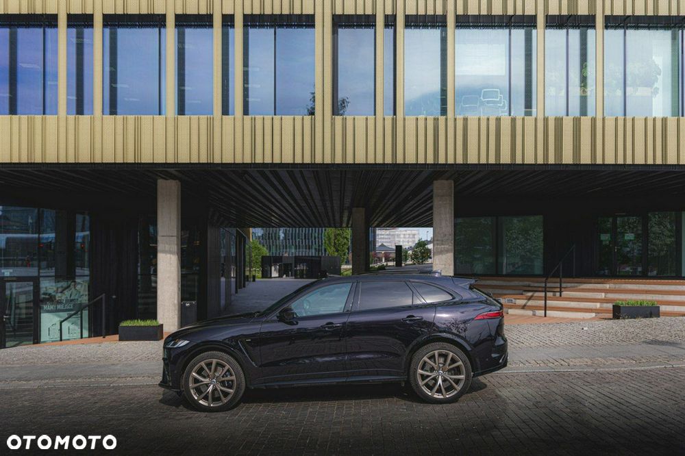 Jaguar F-Pace - 16