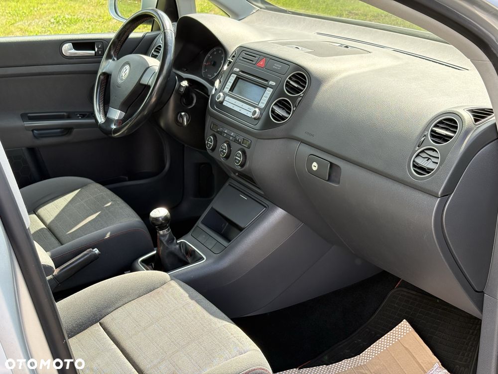 Volkswagen Golf Plus - 8