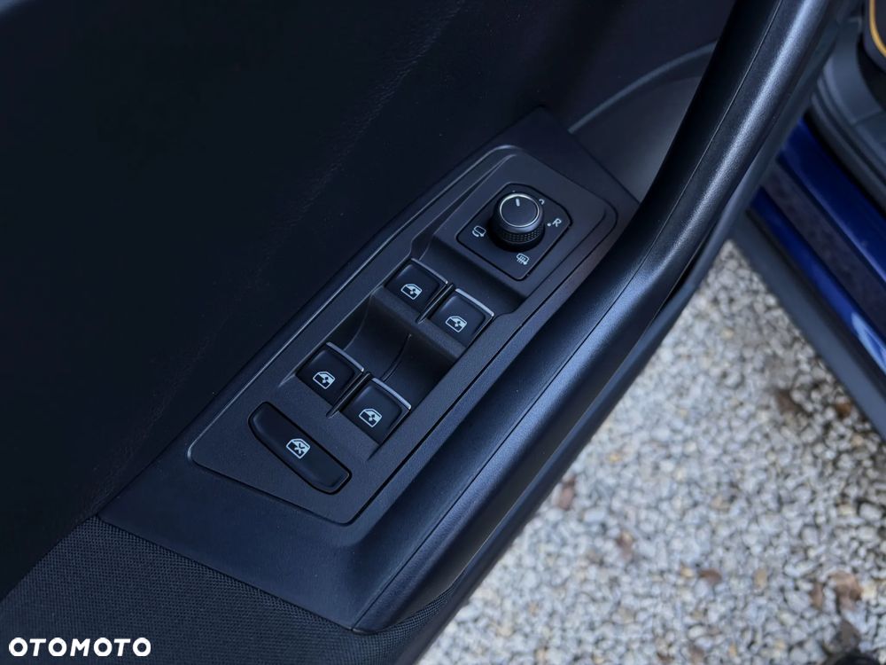 Volkswagen T-Roc 2.0 TSI OPF 4MOTION DSG Sport - 35