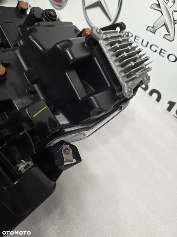 DODGE RAM V 1500 19- BLACK EDITION DYNAMIC IV PRAWA LAMPA PRZEDNIA PRZÓD , NR LE17F6410 / F00HTC705406 / P68477264AA , NR AUKCJI LPP155 - 25