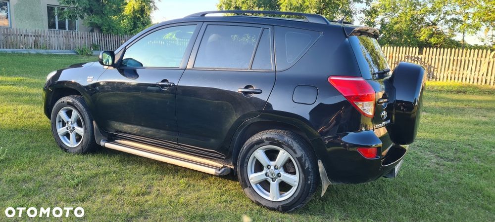 Toyota RAV4 - 7