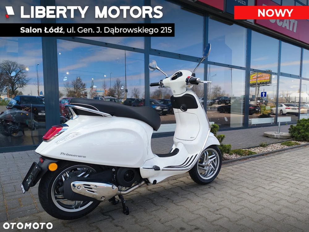 Vespa Primavera - 3