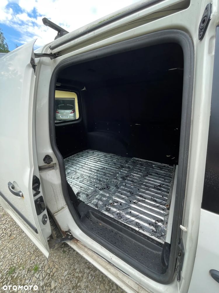Volkswagen Caddy - 9