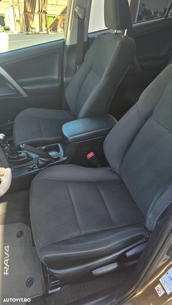 Toyota RAV4 2.2 D-4D 4WD Executive - 9