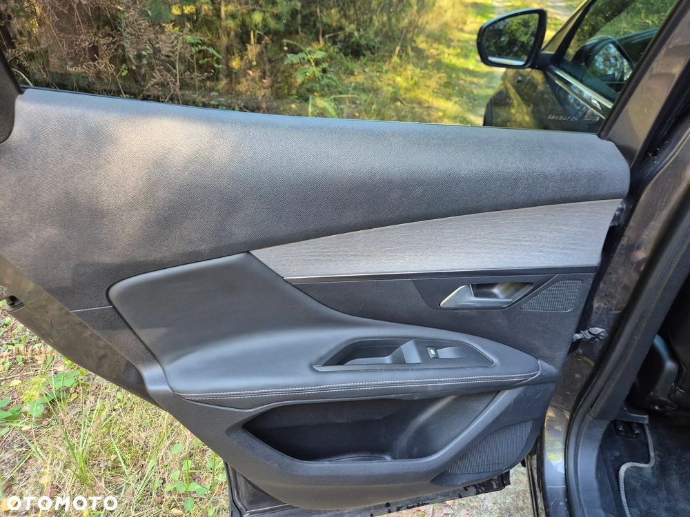 Peugeot 3008 BlueHDi 180 Stop & Start EAT6 GT - 25