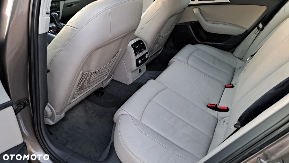 Audi A6 Avant 2.0 TDI ultra S tronic - 16