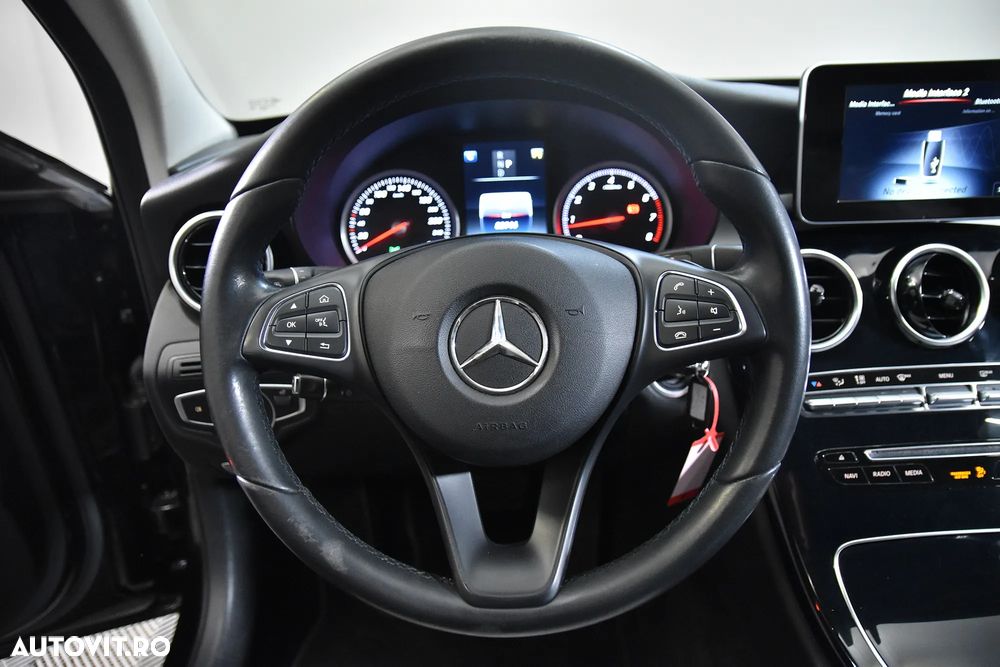 Mercedes-Benz C - 17