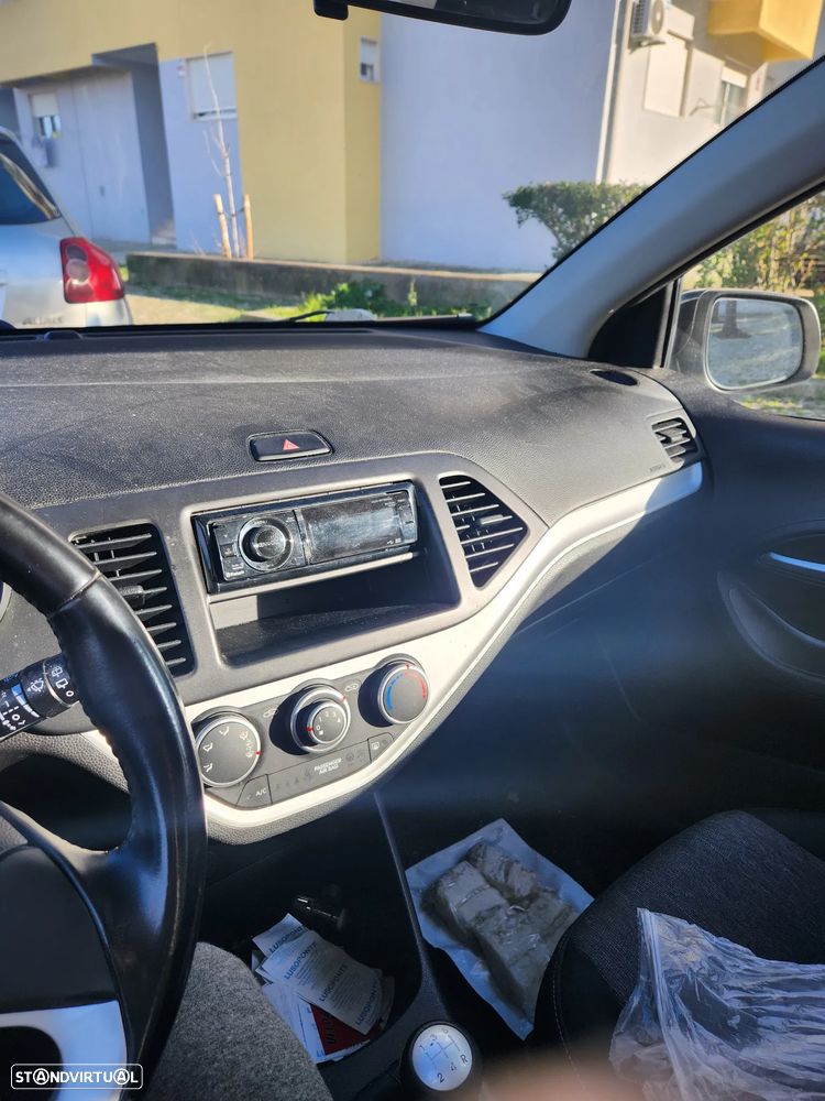 Kia Picanto 1.0 Attract - 12