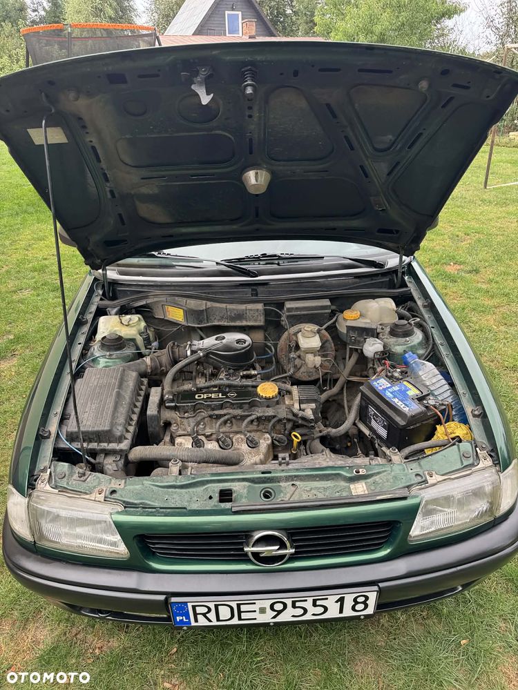 Opel Astra 1.6 - 7