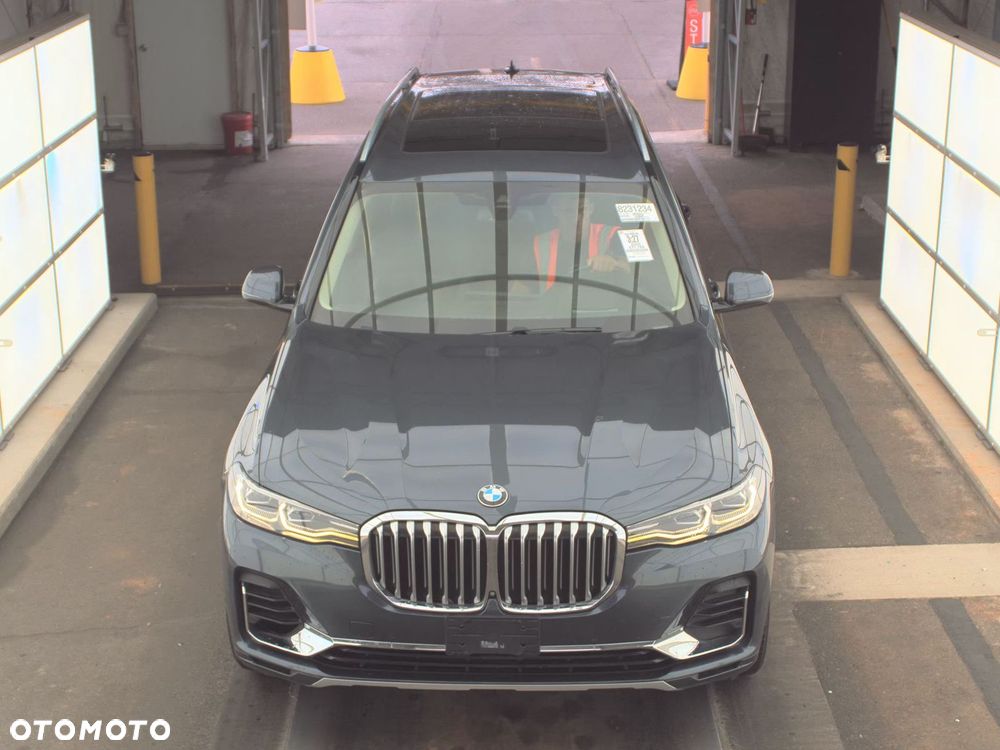 BMW X7 xDrive40i - 2