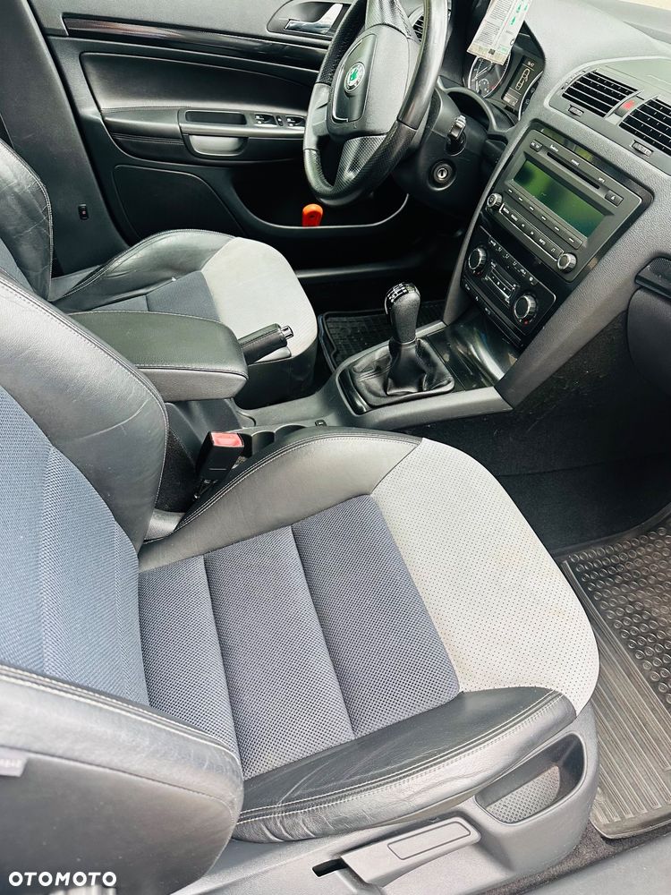 Skoda Octavia 2.0 TDI DPF RS - 7