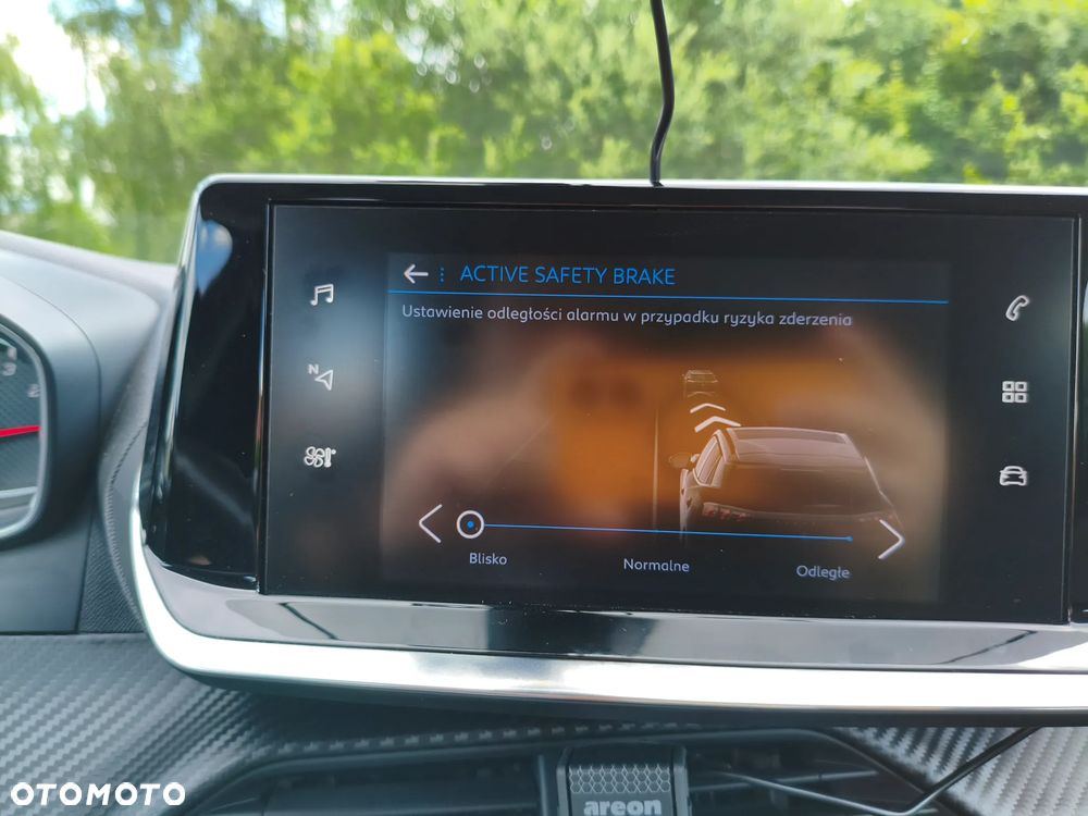 Peugeot 2008 1.5 BlueHDi Allure Pack S&S EAT8 - 25
